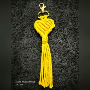 NWOT Handmade Macramé Heart Keychain - Yellow